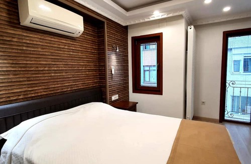 Cihangir Apartment | Breathtaking Bosphorus View Apartment in Cihangir