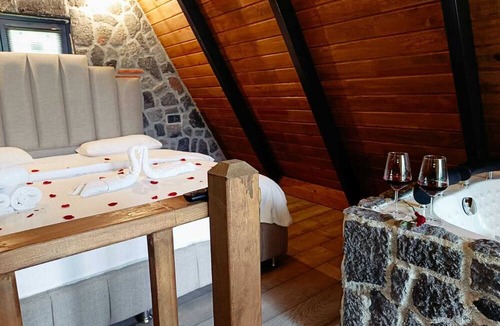 Yanik Villa | Naturel Stone Villalari