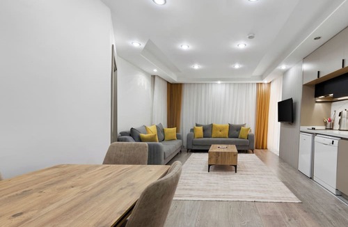 Lara Apartment | River Park Residence Lara