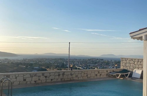 Ildır Koyu House | Vacation home De'Lale Villa with great views and pool in Izmir Reisdere
