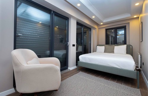 Cihangir Apartment | Bosphorus View with 2 Bedrooms-Elevator-Parking