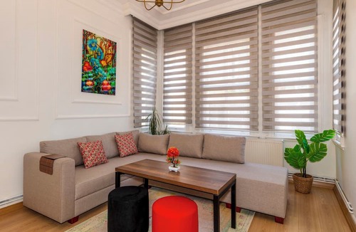 Taksim Apartment | The Heaven on Heritage Street 4-BD
