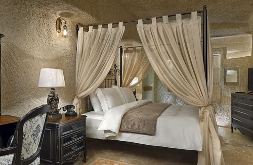 Mustafapasa House | Unique Cave Stay | Cozy & Authentic | Mustafapaşa, Cappadocia