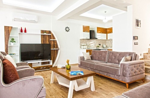 Ciftlik Villa | 3 Bedroom Villa with Private Pool and Garden Near the Beach