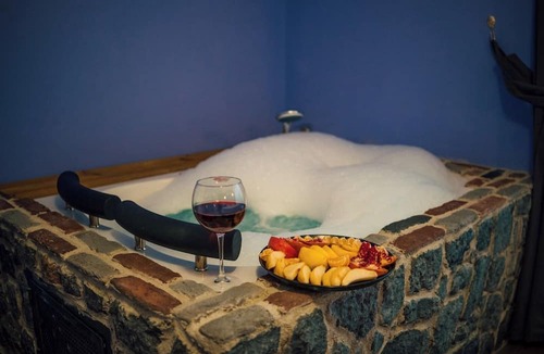 Yanik Ski Chalet | Naturel Stone Karma Premium