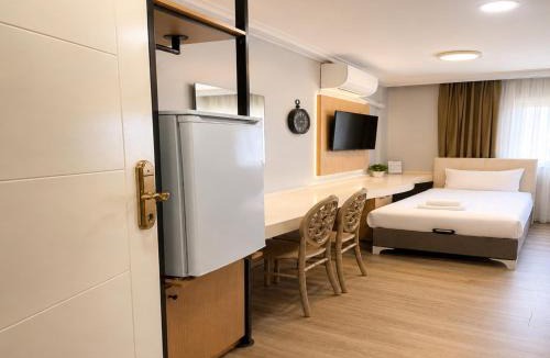 Taksim Apartment | Dr-Manouchehr House Hotel