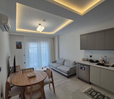 Seki Apartment | Lumos Town Residence-Cozy Suite near Mall & Beach