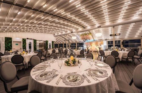 Bayrampasa Hotel | Ramada Encore Istanbul Bayrampasa