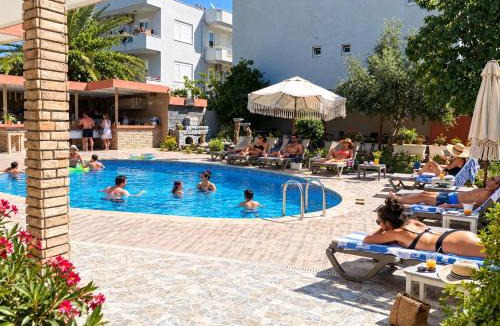 Kemer Mahallesi Apartment | Green Side Leon Hotel