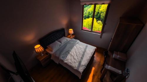 Ulubey Hotel | Ohtamış şelalesi bayrak tesisleri