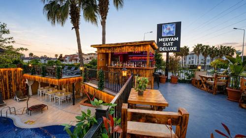 Side Bed & Breakfast | Side Meryam Suit Deluxe Hotel