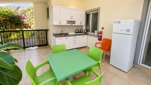 Gocek Apartment | Bucak Apart Hotel Göcek 'Beach 1 km'