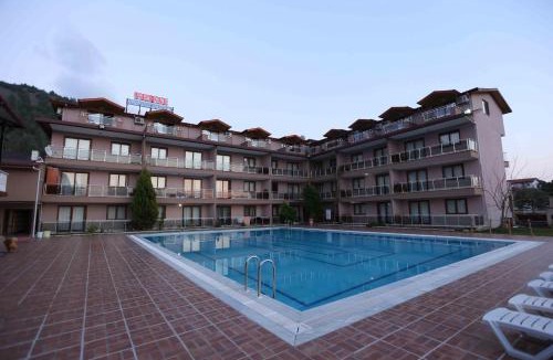 Karahayit Apartment | Vural Termal Apart Otel