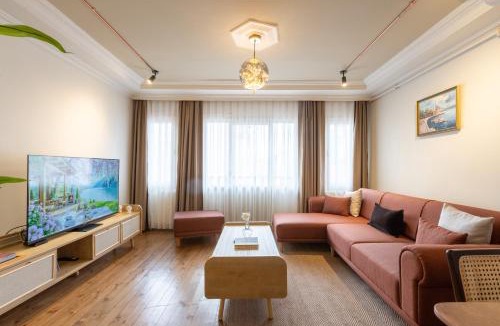 Balat House | Iconic 5-Bedroom Historic Mansion
