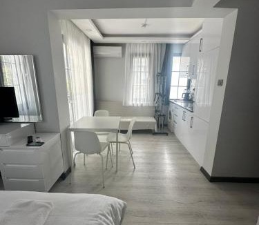 Cesme Apartment | Cicek Apart Hotel