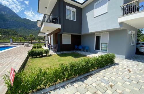 Goynuk House | Palmiye Home Havuzlu Apart Dağ Manzaralı Göynük Kemer