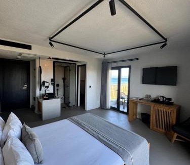Sarimsakli Hotel | Ayvalık Sea Long