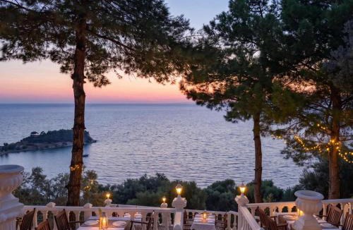 Kusadasi Hotel | Altamare Hotel