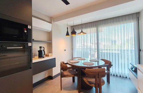 Bornova Apartment | Utopia Suite Residence - 4 Bedroom Apartment