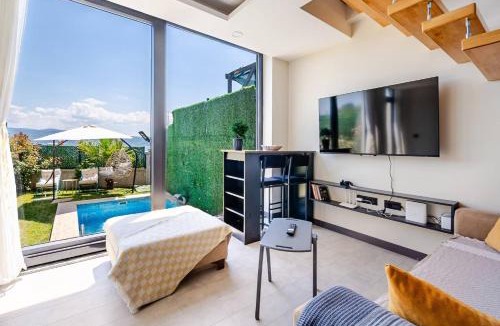 Dilovasi Villa | 2 Superior Villa Istmal Havuz ve Deniz Manzara