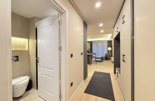 Osmanbey Apartment | Luxury 2-BR Residence in Nişantaşı