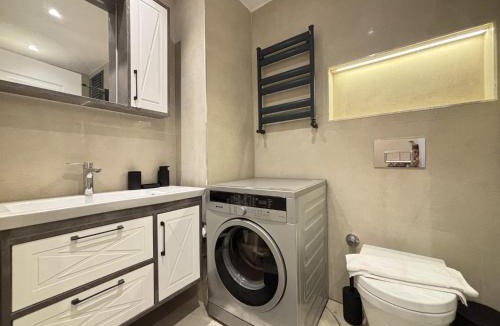 Osmanbey Apartment | Luxury 2-BR Residence in Nişantaşı