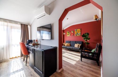 Fethiye City Center Hotel | Lill Maison Hotel & City Club