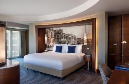 Izmir City Centre Hotel | Renaissance Izmir Hotel