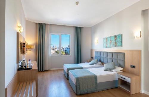 Eski Lara Hotel | Adonis Hotel