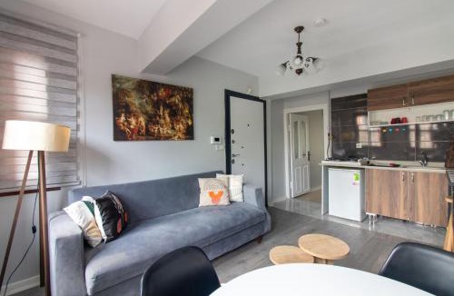 Fatih Apartment | Historic 4BR 4BA Mansion Seaview Yedikule Old Town