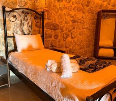 Artuklu Hotel | Petra Şah Konağı