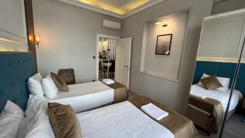 Talimhane Apartment | Taksim Square Luxury 4BR Next to Hotels Perfect for Families & Groups