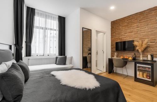 Pera Bed & Breakfast | Big Urban Stay Taksim &With Sea Vıew