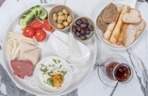 Eski Lara Hotel | Mad İnn Lara