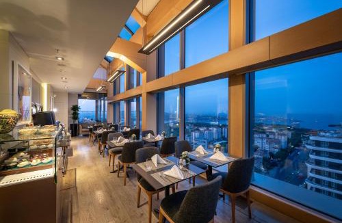 Gayrettepe Hotel | Renaissance Istanbul Polat Bosphorus Hotel