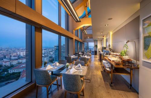 Gayrettepe Hotel | Renaissance Istanbul Polat Bosphorus Hotel