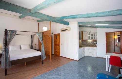 Side Apartment | Aquarius Hotel