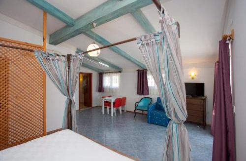 Side Apartment | Aquarius Hotel