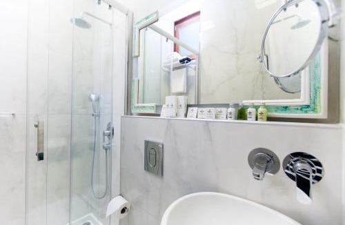 Pera Hotel | Hotel Pera Parma