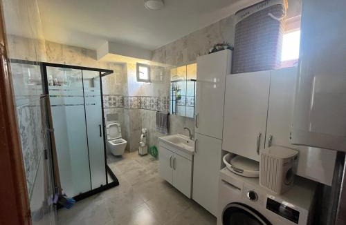 Arnavutkoy Apartment | Airport See Viem See Apartment