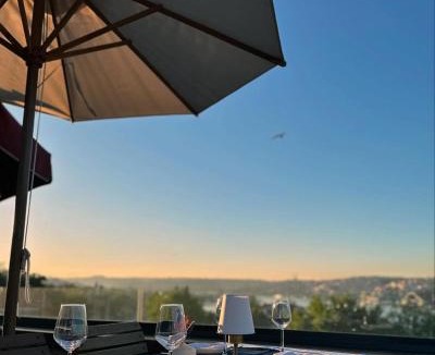 Istanbul City Center Hotel | Istanbul Old City Colorful Houses Balat PETRION Hotel