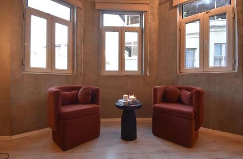 Balat Villa | Stunning 6BR 4Bath near Tram