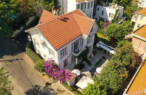 Adalar Hotel | Serguzest Otel
