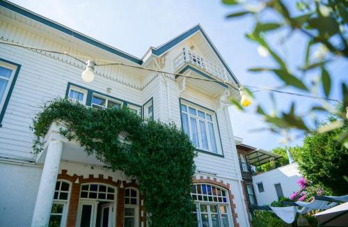 Adalar Hotel | Serguzest Otel