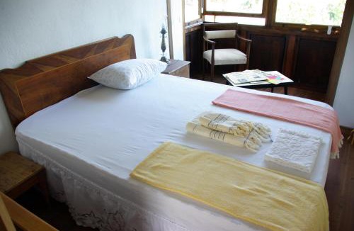 Birgi Hotel | Birgi Hotel Saliha Hanim Tas Konak