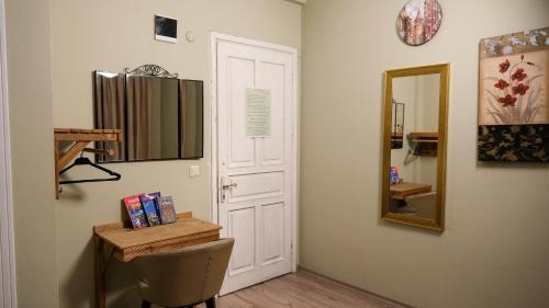Cagaloglu Hotel | Second Home Suites