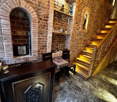 Old City Apartment | Capitol Antique Pearl Hotel