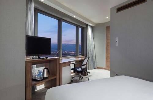 Osmangazi Hotel | Hampton By Hilton Bursa