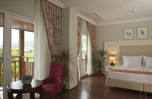 Atakoy Hotel | Padok Premium Hotel & Stables