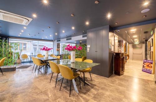 Cumhuriyet Hotel | La Wisteria Boutique Hotel Istanbul